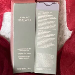 Mary Kay Timewise 3D Day Cream - Pink and Gray Packaging